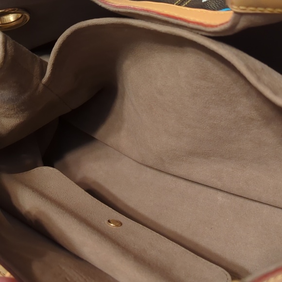 Louis Vuitton Murakami Ursula Bag - Picture 12 of 16